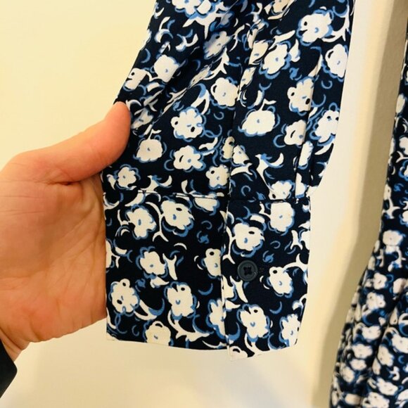 2/$25 LOFT - Blue & White Floral Long Sleeve Dress - Picture 5 of 8